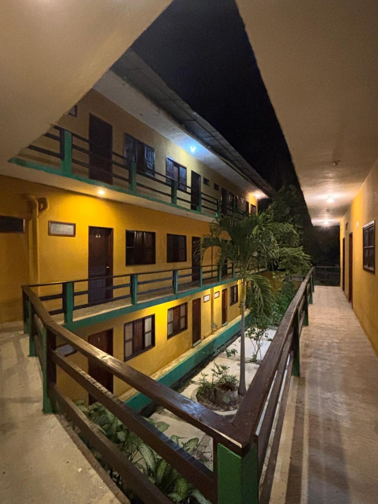 פוארטו אסקונדידו Hotel Posada Playa Manzanillo מראה חיצוני תמונה